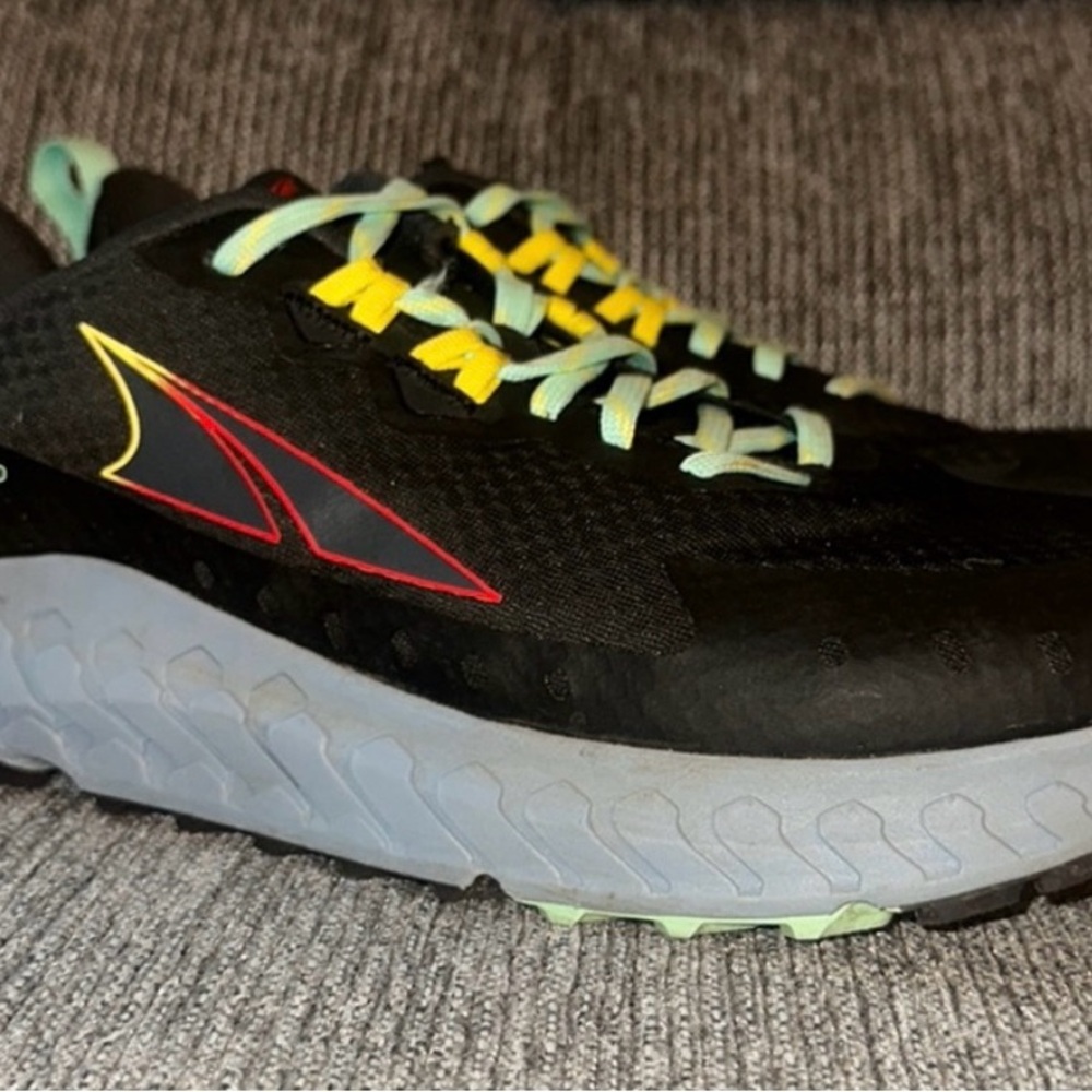Altra Outroad Running Shoes